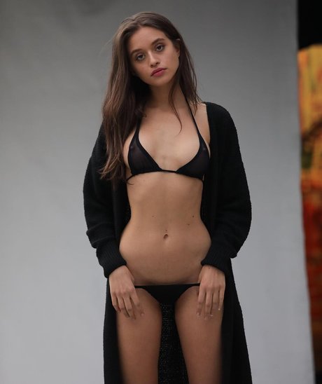 Nicole Zimmermann model hd pic