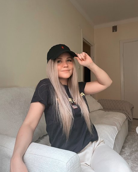 Julia Kiran erotic model images