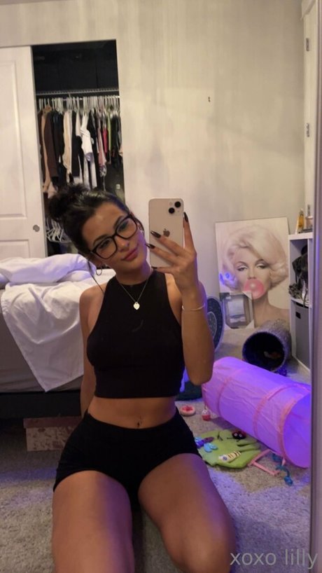 Lillian Delaney free pornstar pic