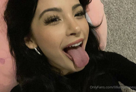 Lillian Delaney sexy actress picture