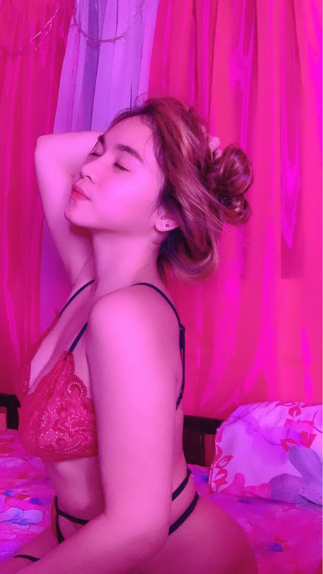 Maria Follosco star erotic image