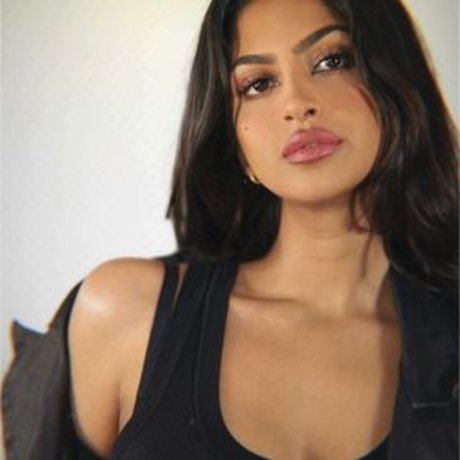 Shreya Arun_ model beautiful image