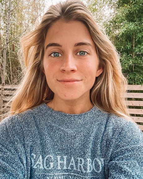 Alyse Parker_ art model image