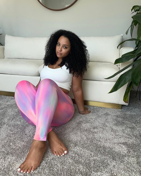 Falliie nice model pictures