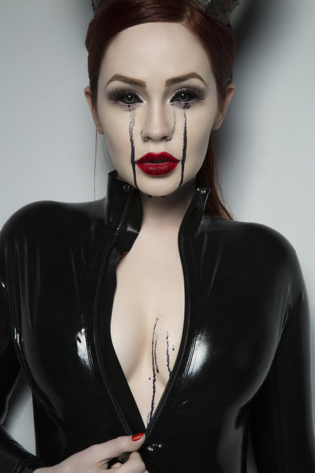 Margarita Dirge star pretty pics