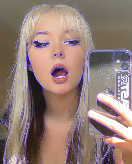 Millie Wild_ model xxx images