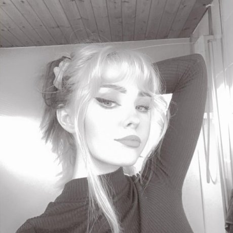 Millie Wild_ model nudes photos