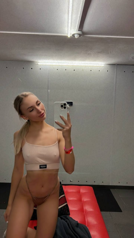 queen of spades onlyfans pretty picture