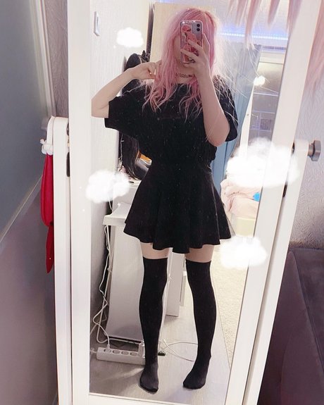 Alice Marshmellow pornstar picture