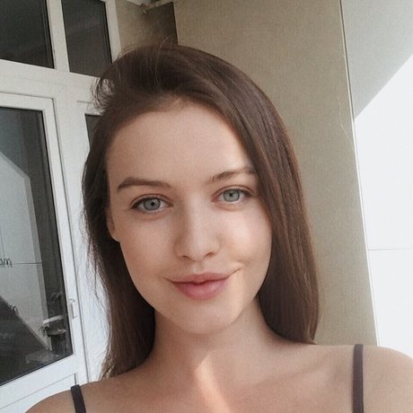 Fairlan high quality model images