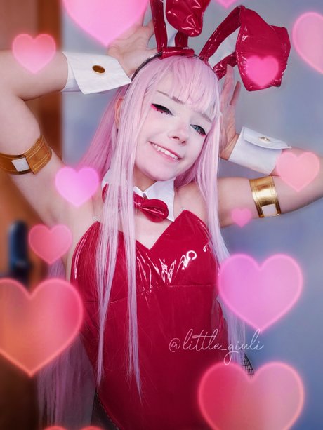 Little Giuli art star pics