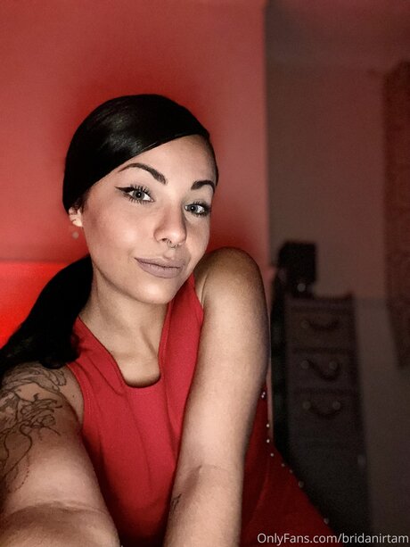 Freepetitebrida top star galleries