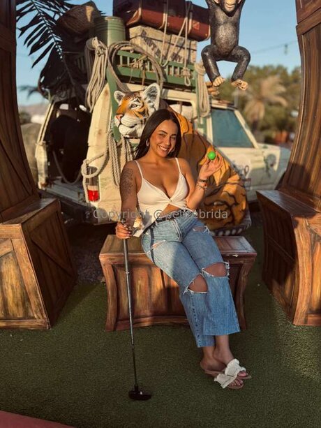 Freepetitebrida exclusive pornstar photo