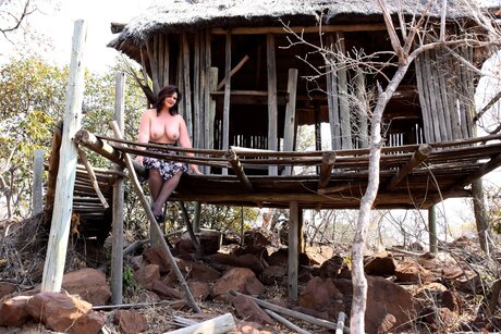 Nonnie 40dd star exclusive photos