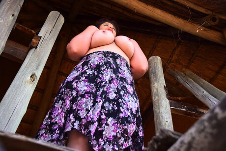 Nonnie 40dd model nice galleries