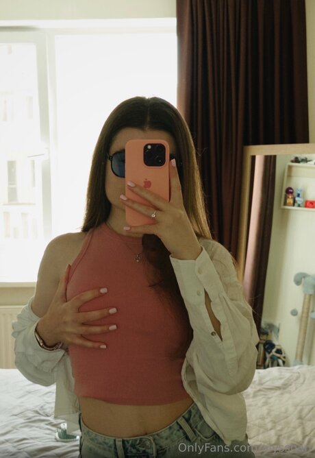 Alysshan nice actress images