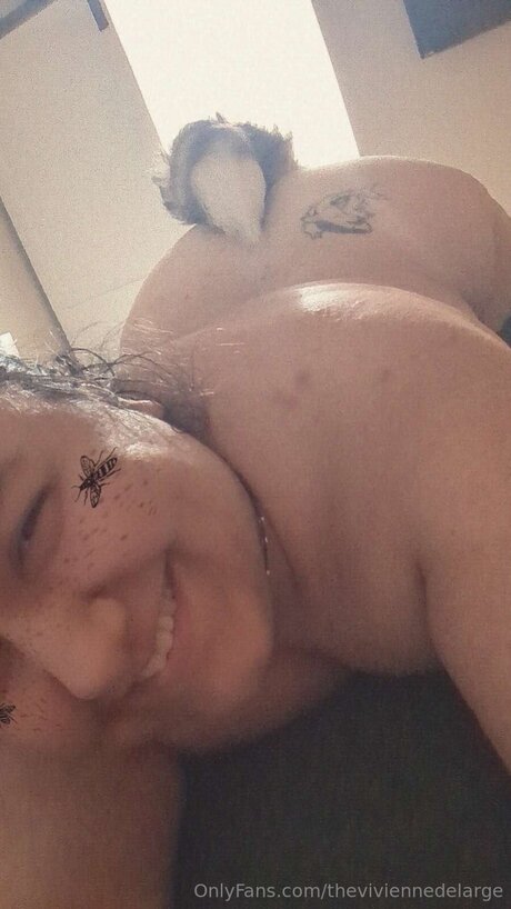 Theviviennedelarge erotic model photos