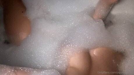 Yourbigtitss hd actress gallery