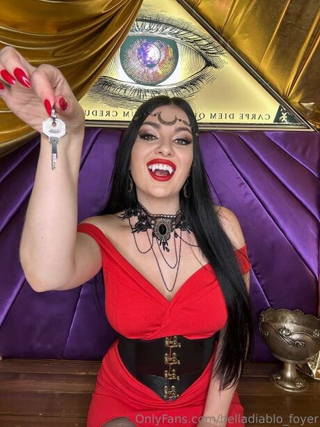 Belladiablo Foyer top actress gallery