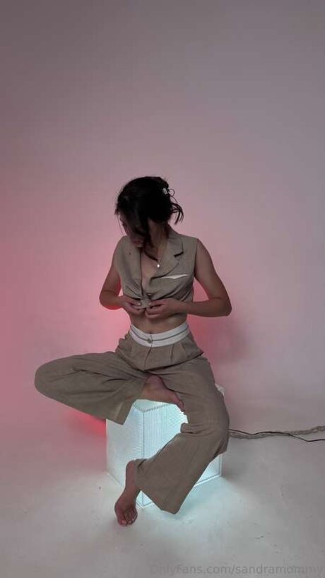 Sandramommy naked star pic