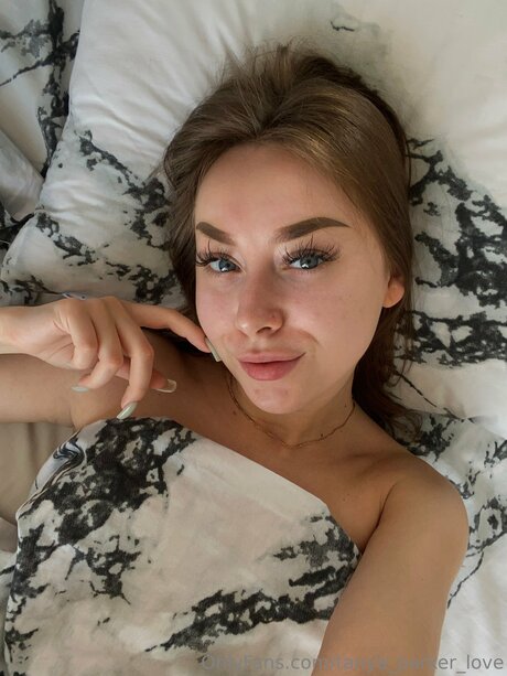 Glowbyaphrodite adult model galleries