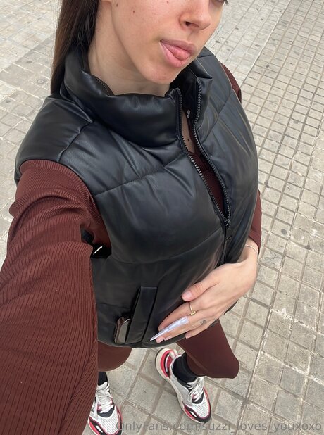 Suzzi Loves Youxoxo pretty star img