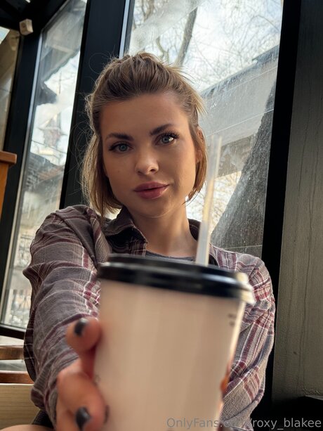 Roxy Blakee model hd pictures