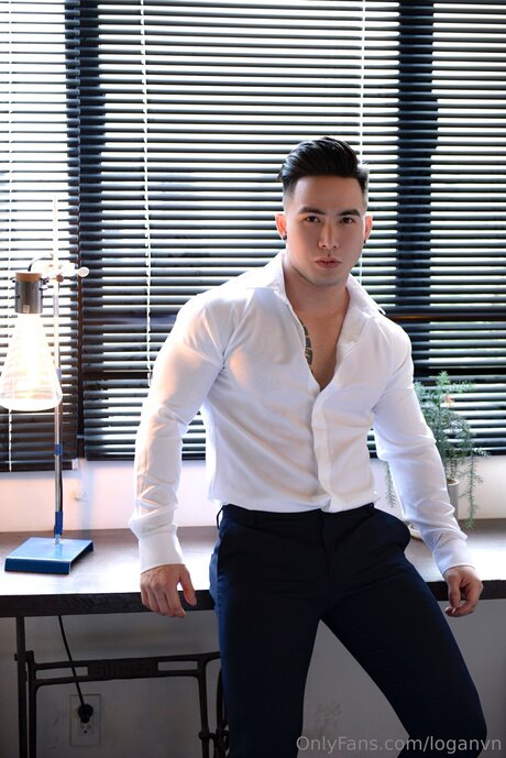 Loganvn art pornstar photo