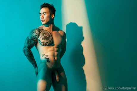 Loganvn pretty actress pics