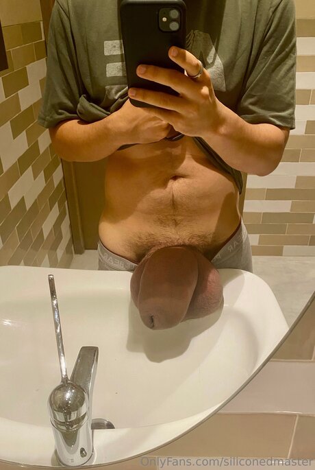 Siliconedmaster pornstar exclusive images