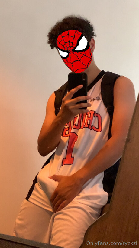 Ryckzi high quality star photos