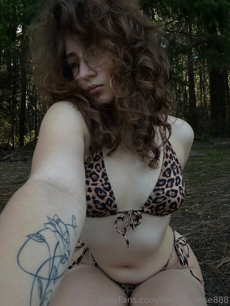 Melody Rose888 pornstar pretty images