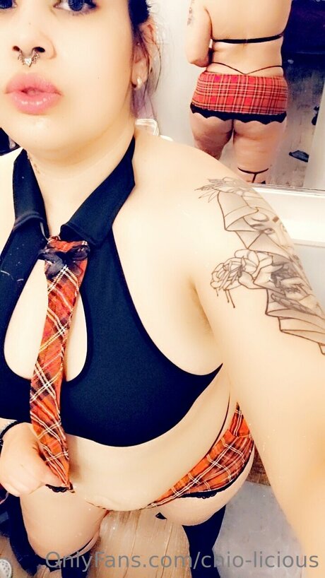 Chio Licious pornstar naked image