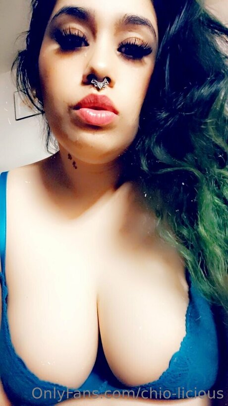 Chio Licious naked model photos