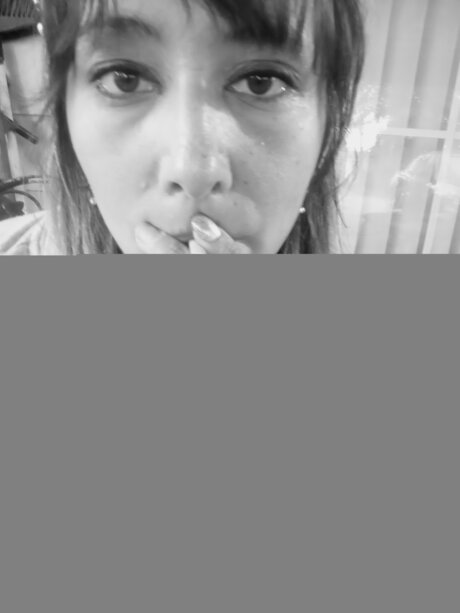 Violetsky90 sexy actress picture