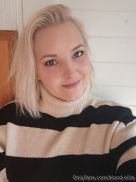 Blond Ellie pornstar beautiful pics