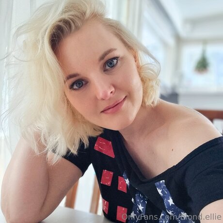 Blond Ellie star pretty galleries