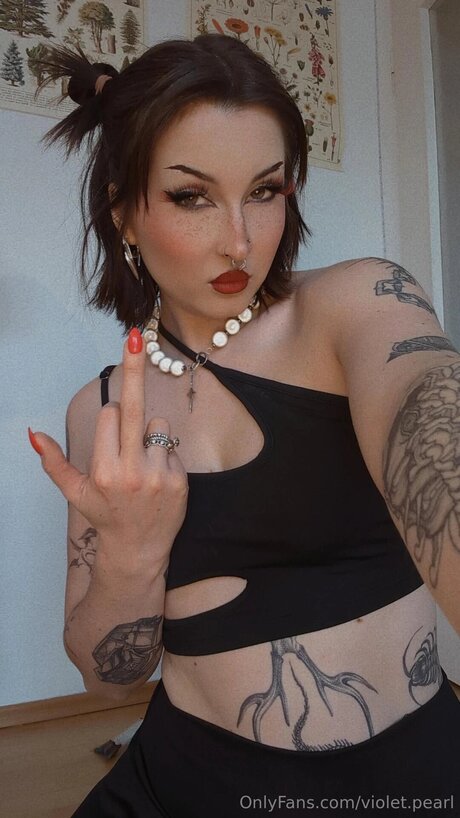 Violet Pearl beautiful pornstar img