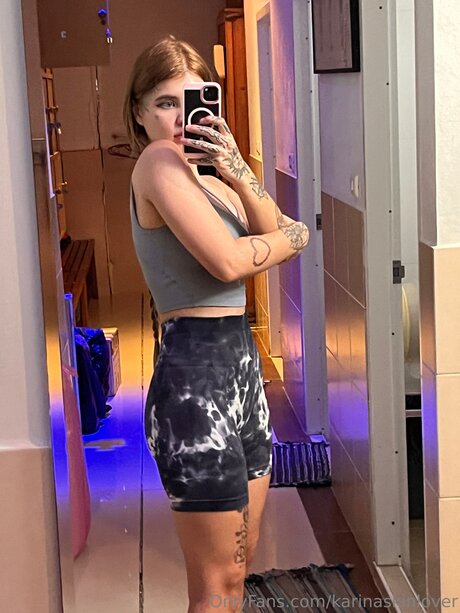 Karinaskinlovers star xxx photo
