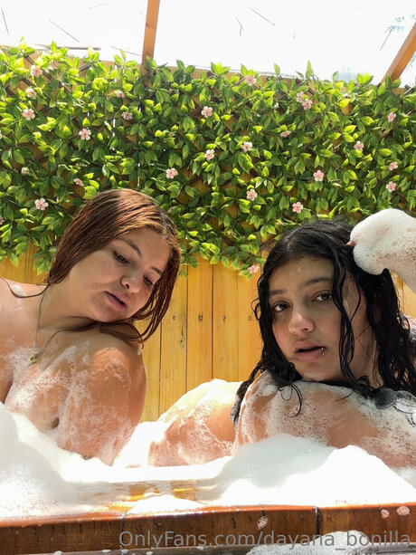 Dayana Bonilla nude model img