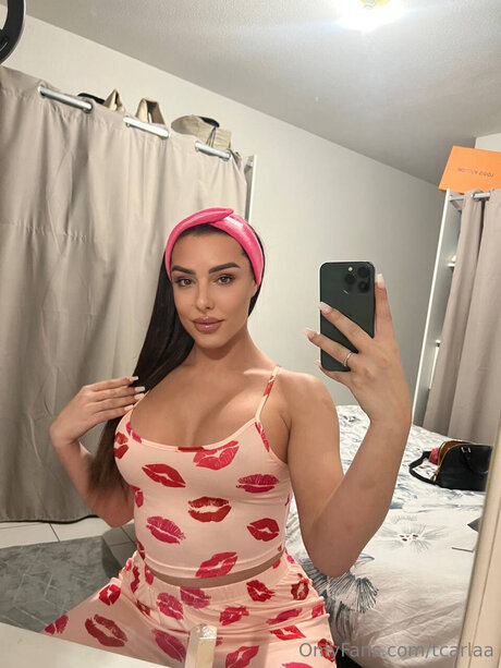 Tcarlaa free model photos