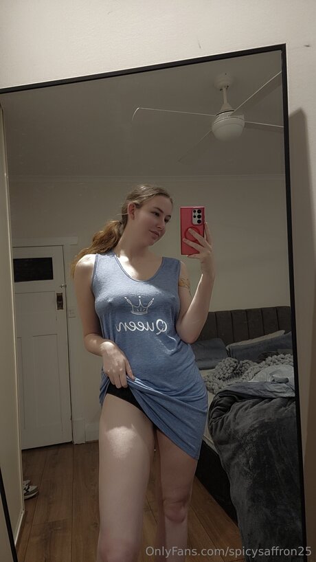 Spicysaffron25 pornstar sex image