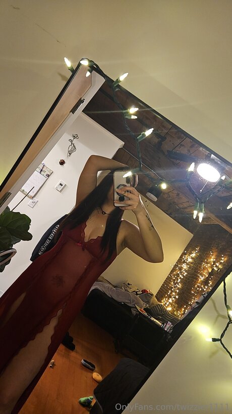 Twizzler1111 sex actress img