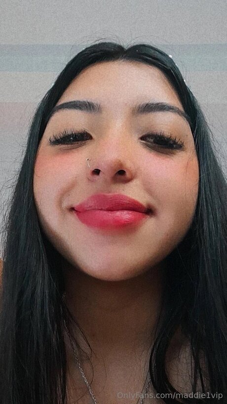 Maddie1free pretty star photo