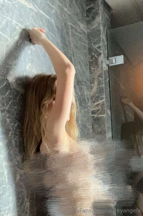 Spiceyangelx star free pic