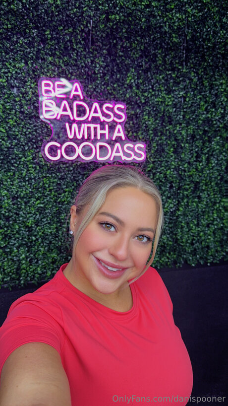 Dani Spooner porn star pics