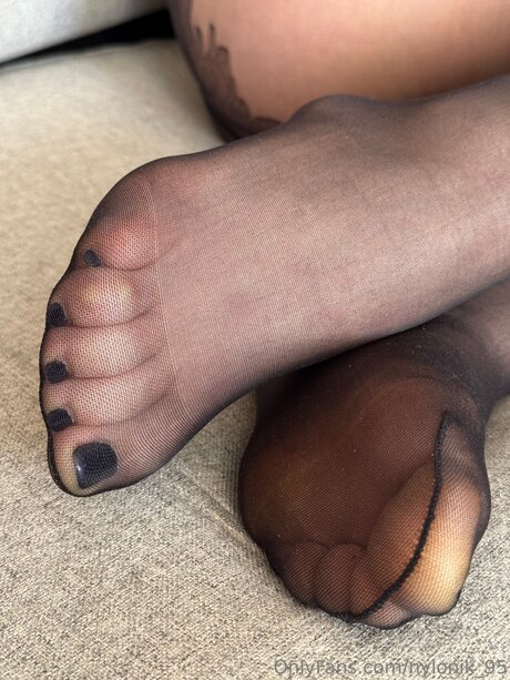 Nylonik 95 star adult picture