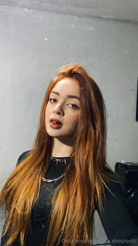 Gasia Shoutoutt pornstar naked picture