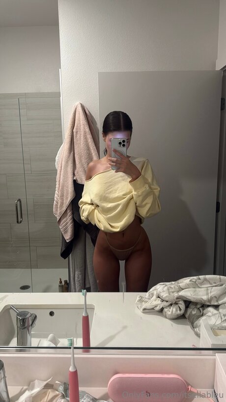 Itsellableu pornstar perfect gallery