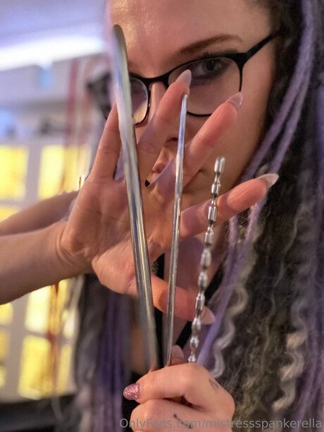 Mistressspankerella star perfect images